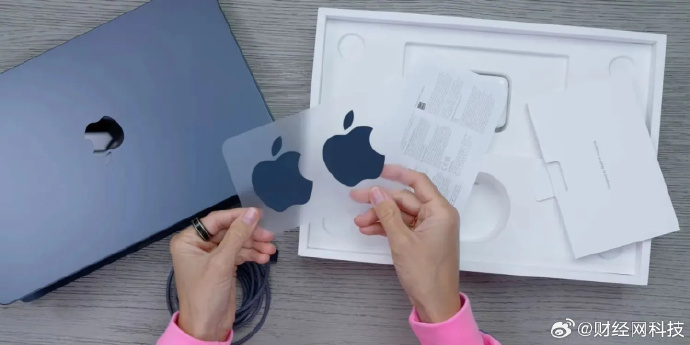 苹果新款iPad包装内或不再包含贴纸